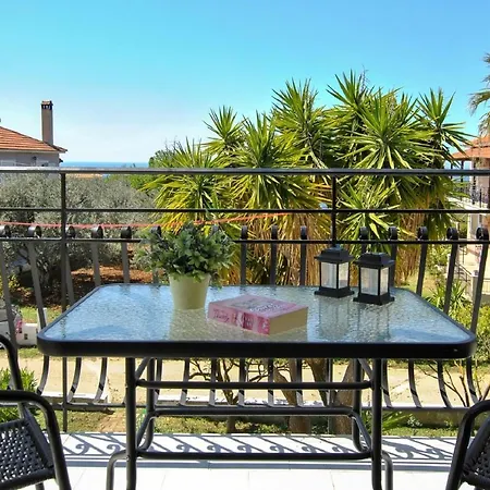Stefanos Apartamento *